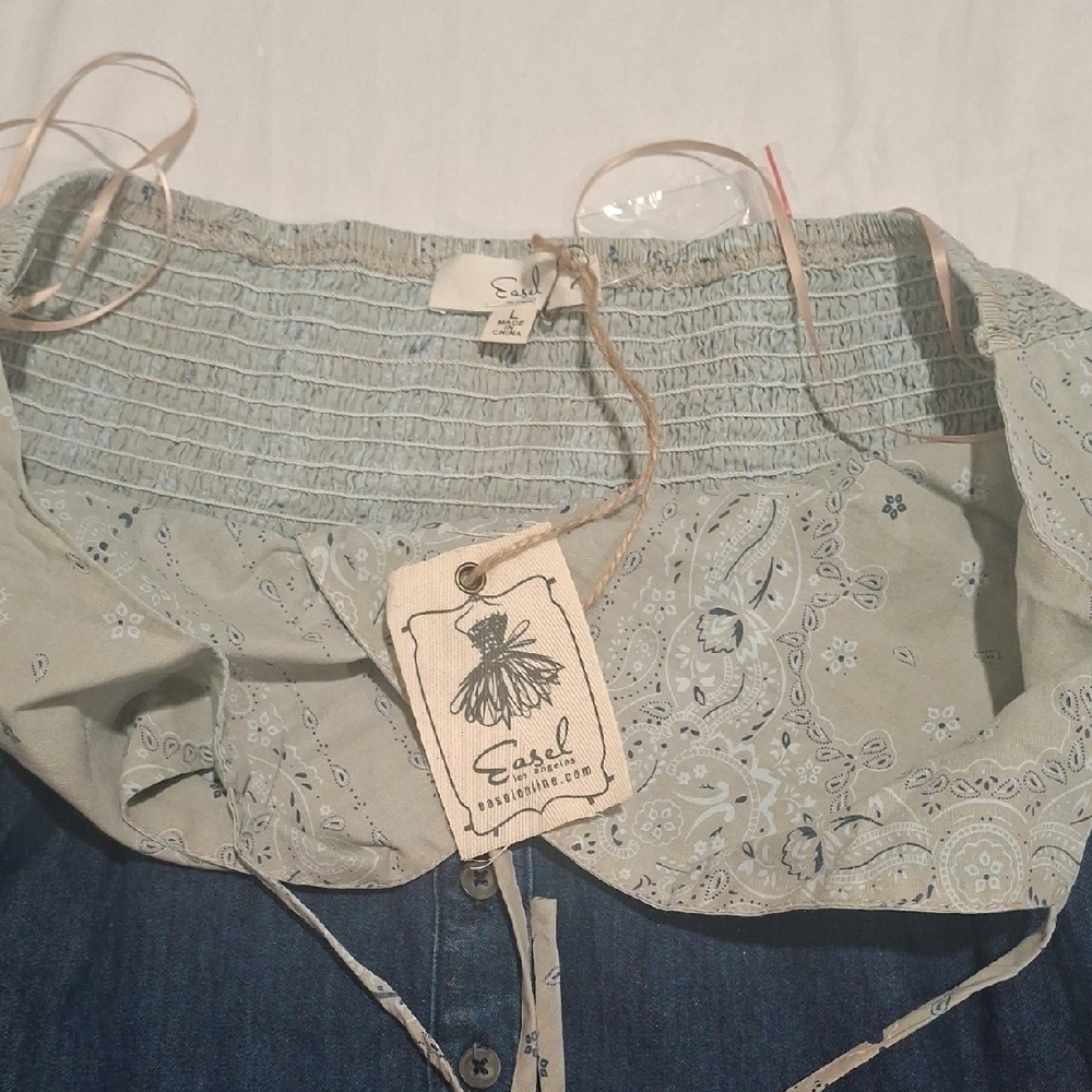 NEW.Easel Wome's Blue and Cream Lace Camisole Size L - Picture 4 of 10